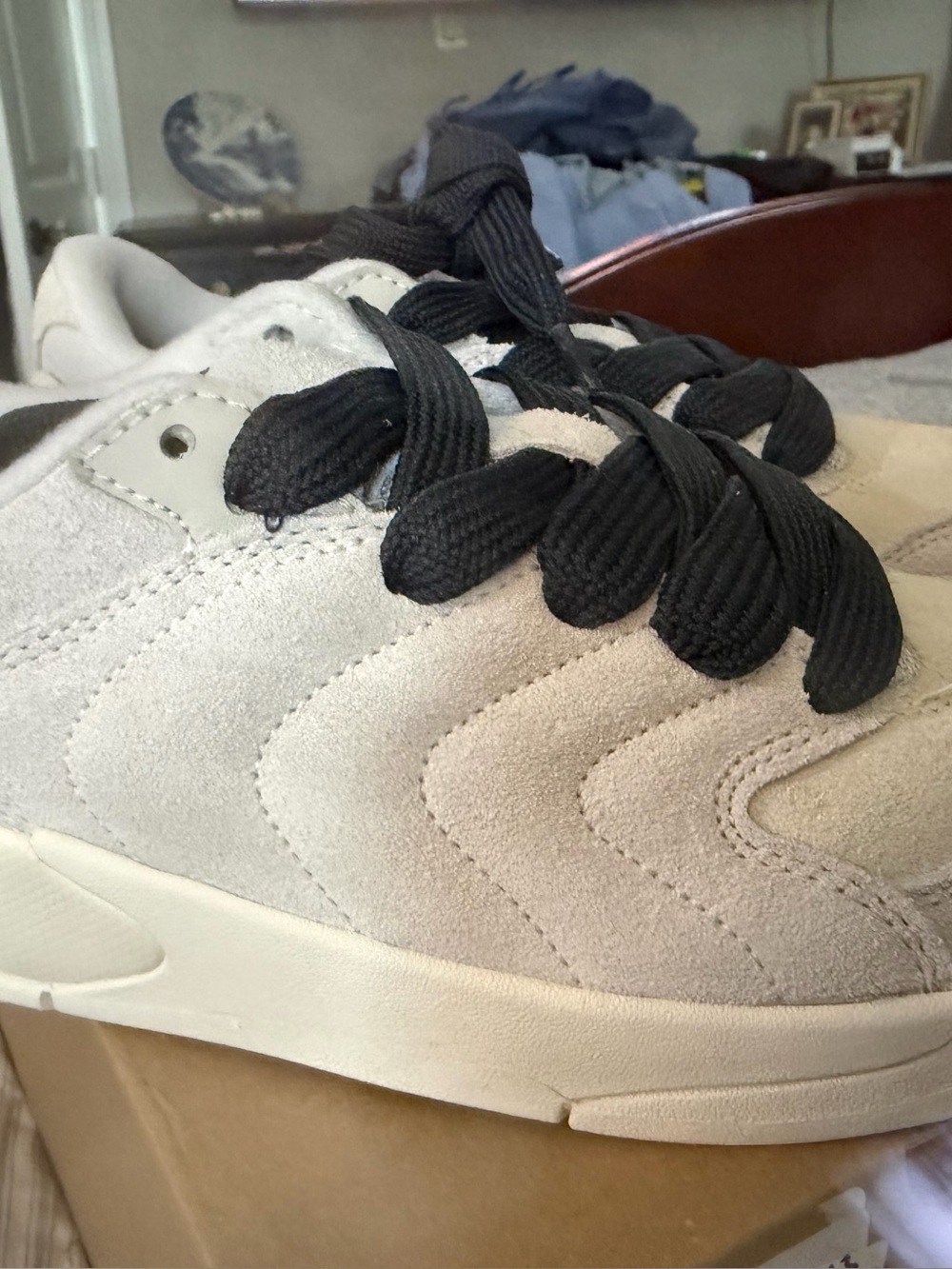 Jordan Sessions men's size 8 new in box. Only $42 firm!